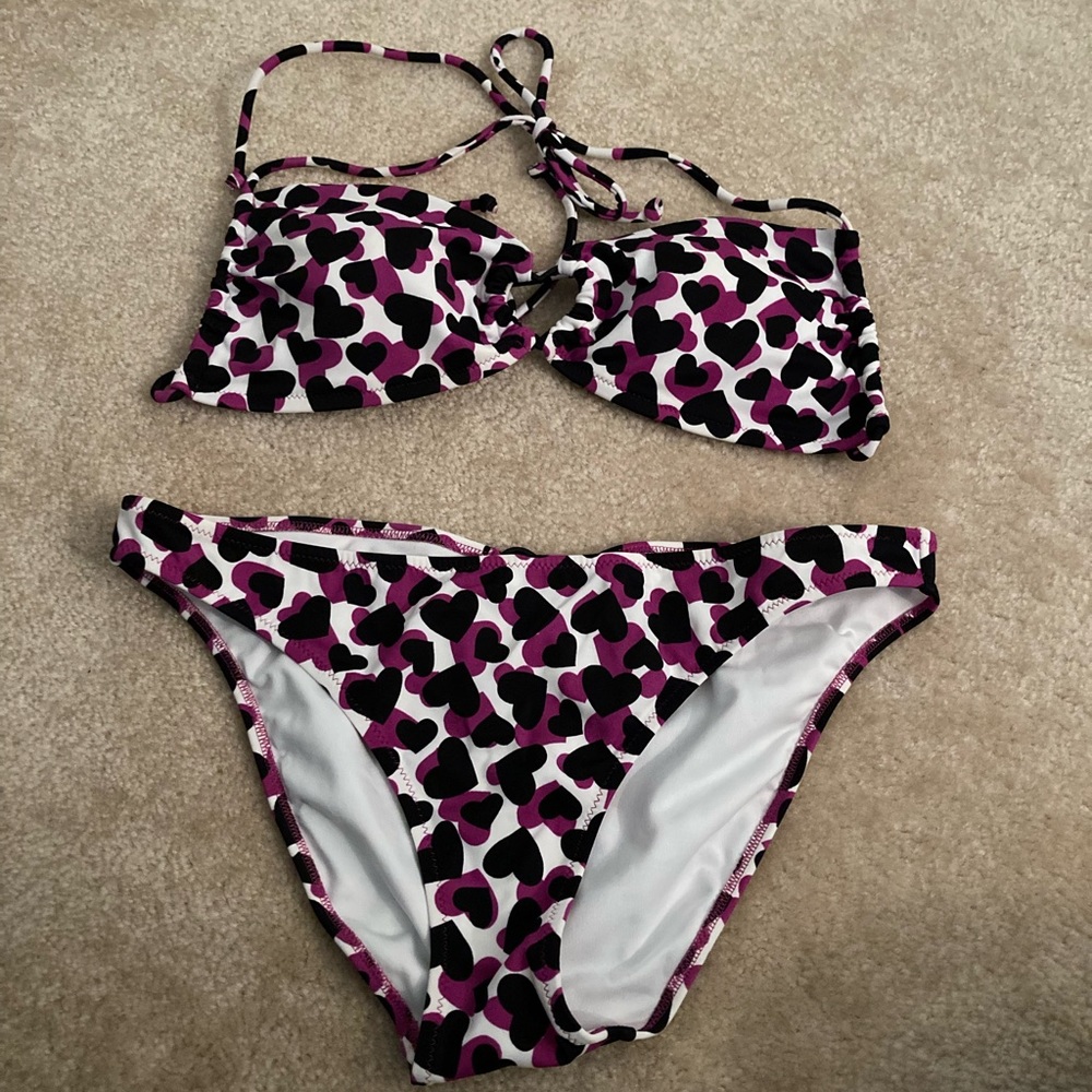 EUC Victoria’s Secret Sexy Heart Bikini